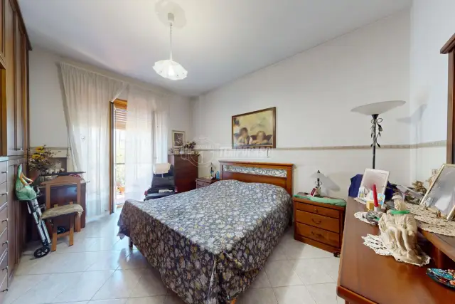 2-room flat in Viale Papa Giovanni XXIII 5, Beinasco - Photo 1