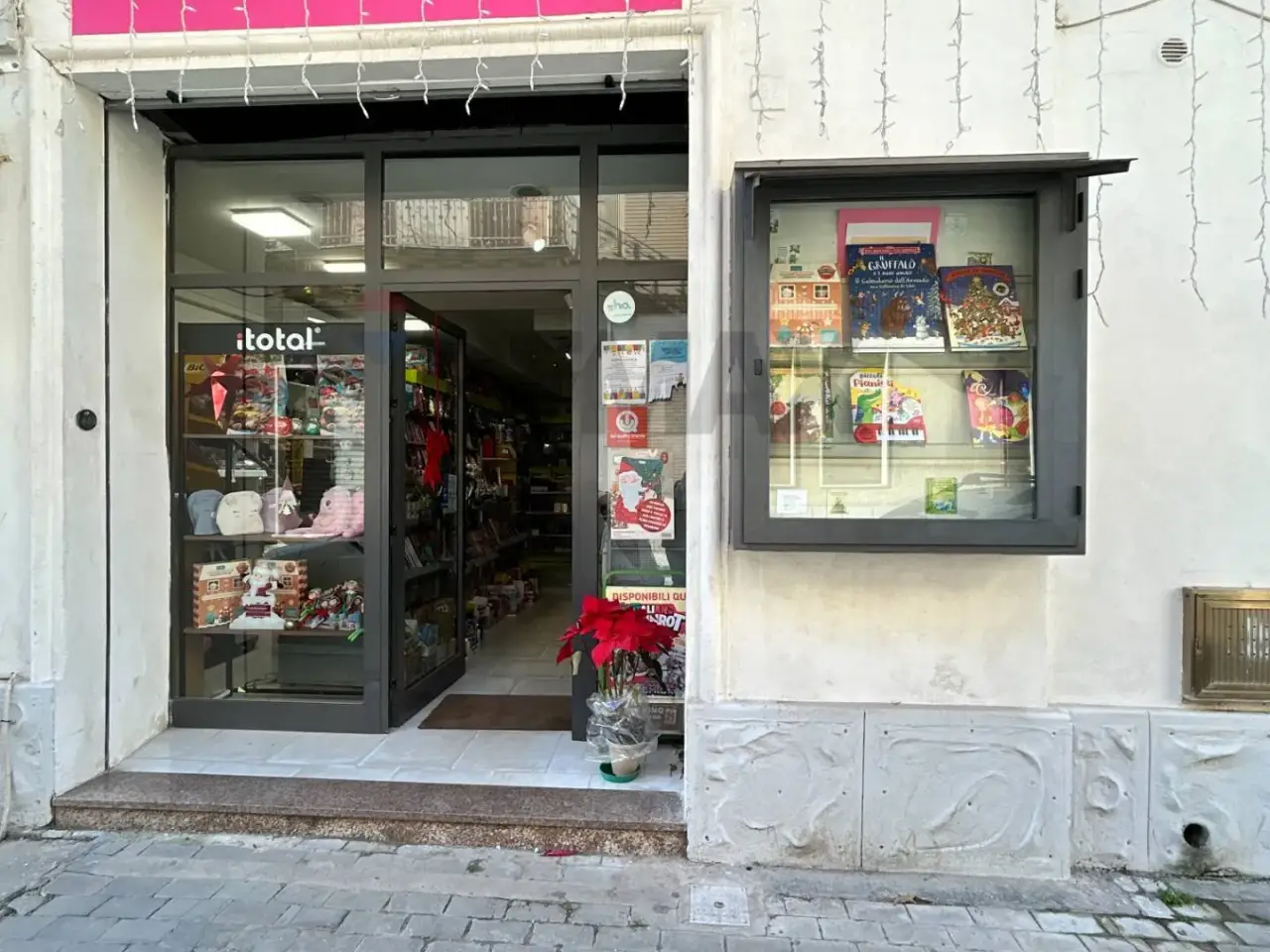 Esercizio commerciale in Via Marsala 34, Pachino, {3} - Foto 2