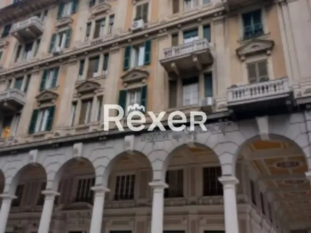 Ufficio in Piazza Vittorio Veneto 84-92-94-9, Genova, {3} - Foto 1