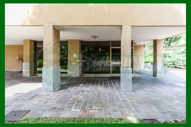 2-room flat, Varese - Photo 1