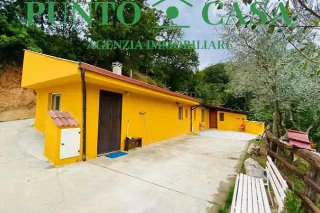 Casa indipendente in {3}, Via Oppolese - Foto 1