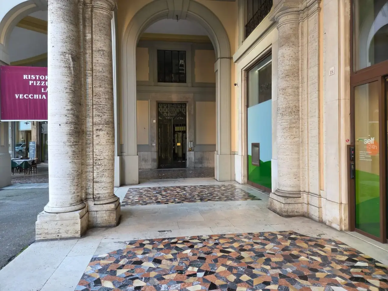 Ufficio in Largo del Duomo 15, Livorno, {3} - Foto 2
