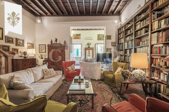 Vierzimmerwohnung in Via dei Benci, Firenze - Foto 1