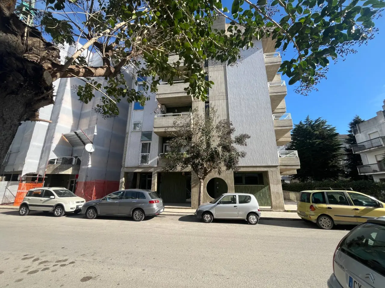 Negozio in Via Platone, Vasto, {3} - Foto 1