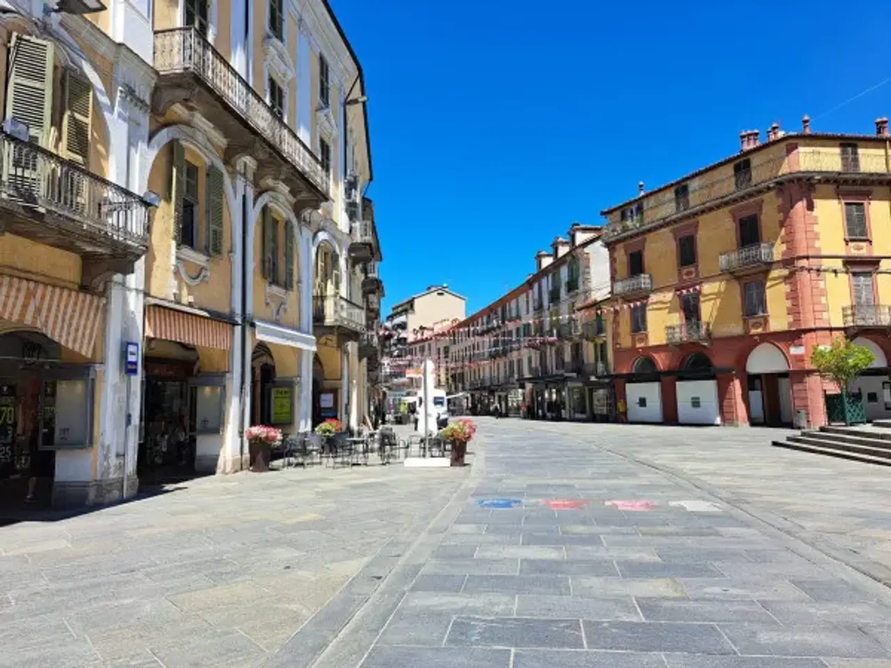 Negozio in Corso Italia, Saluzzo, {3} - Foto 2