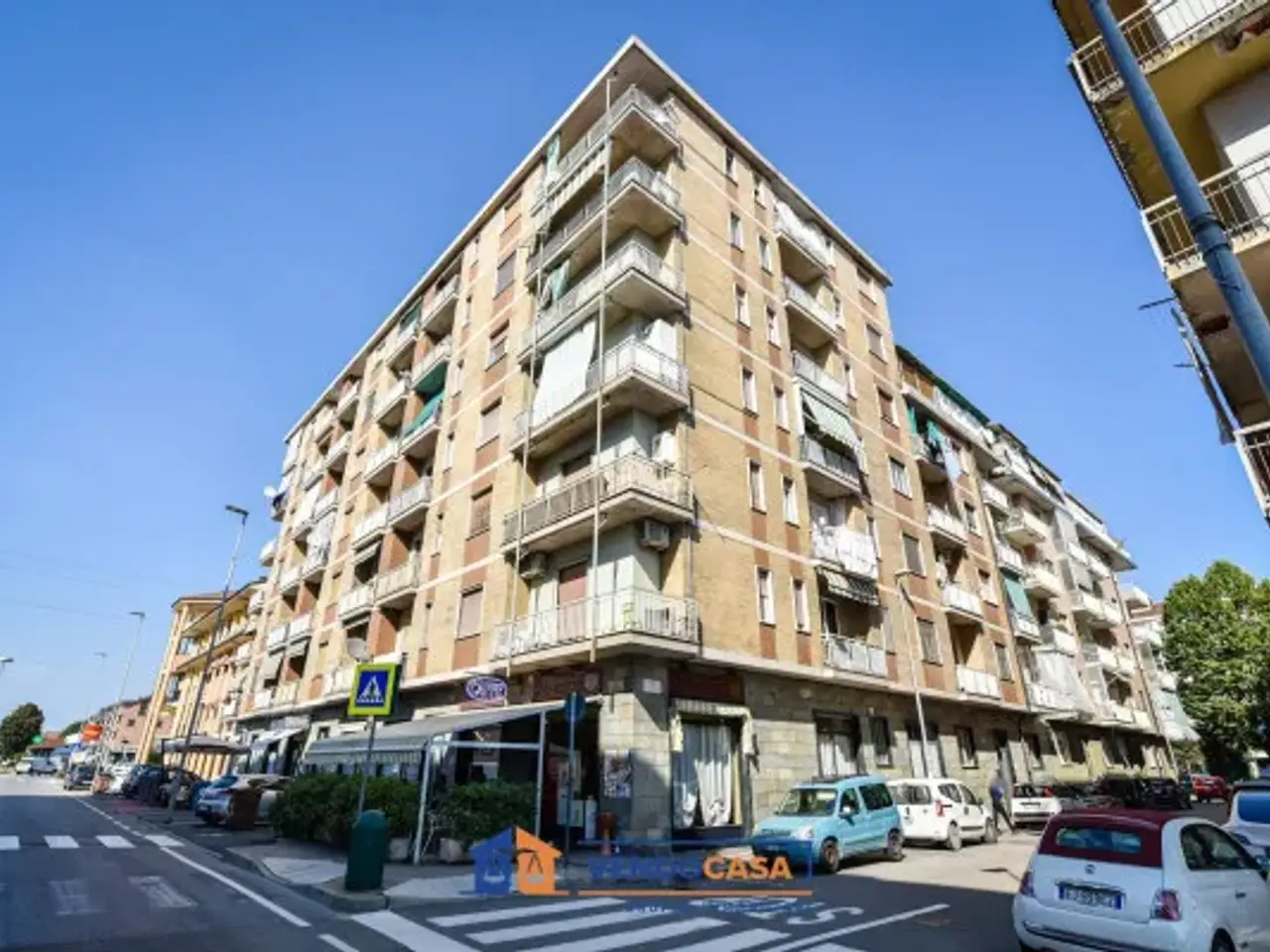 Negozio in Via Bussoleno 2, Carmagnola, {3} - Foto 1
