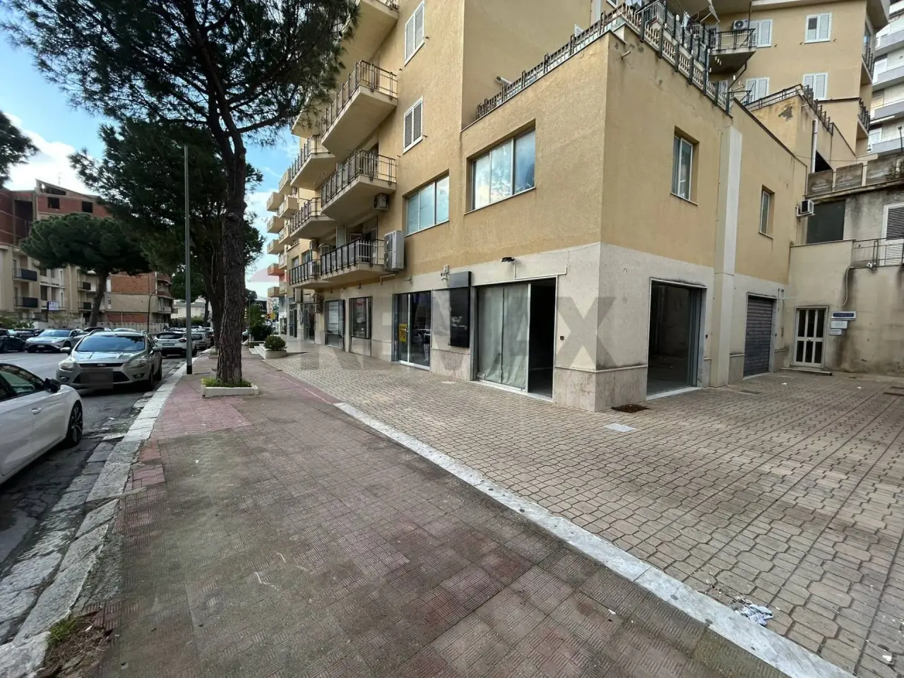 Esercizio commerciale in Viale Aldo Moro 81, Favara, {3} - Foto 1