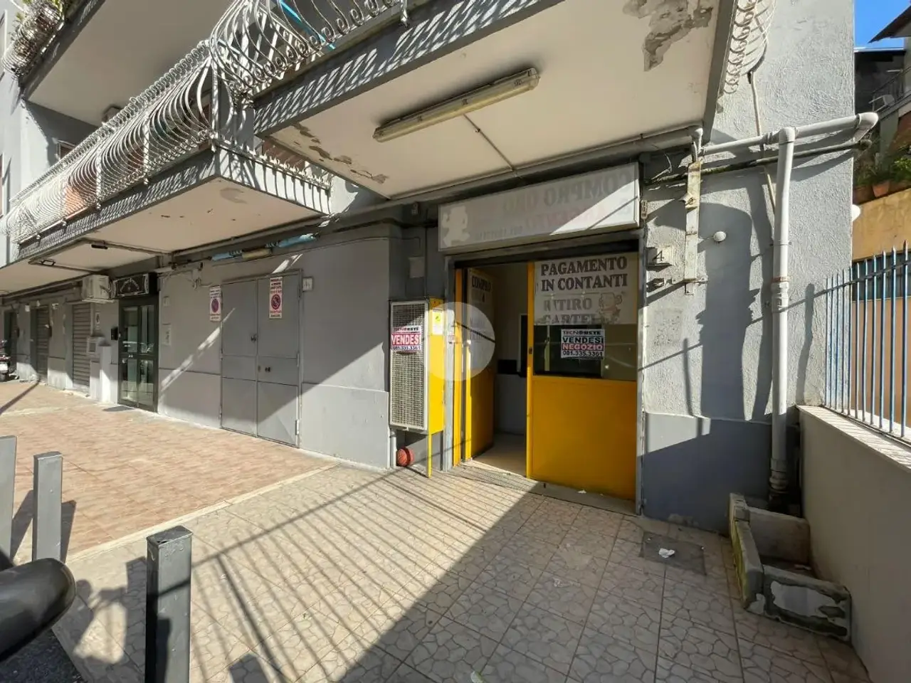Negozio in Via Sandro Botticelli 4, Napoli, {3} - Foto 1