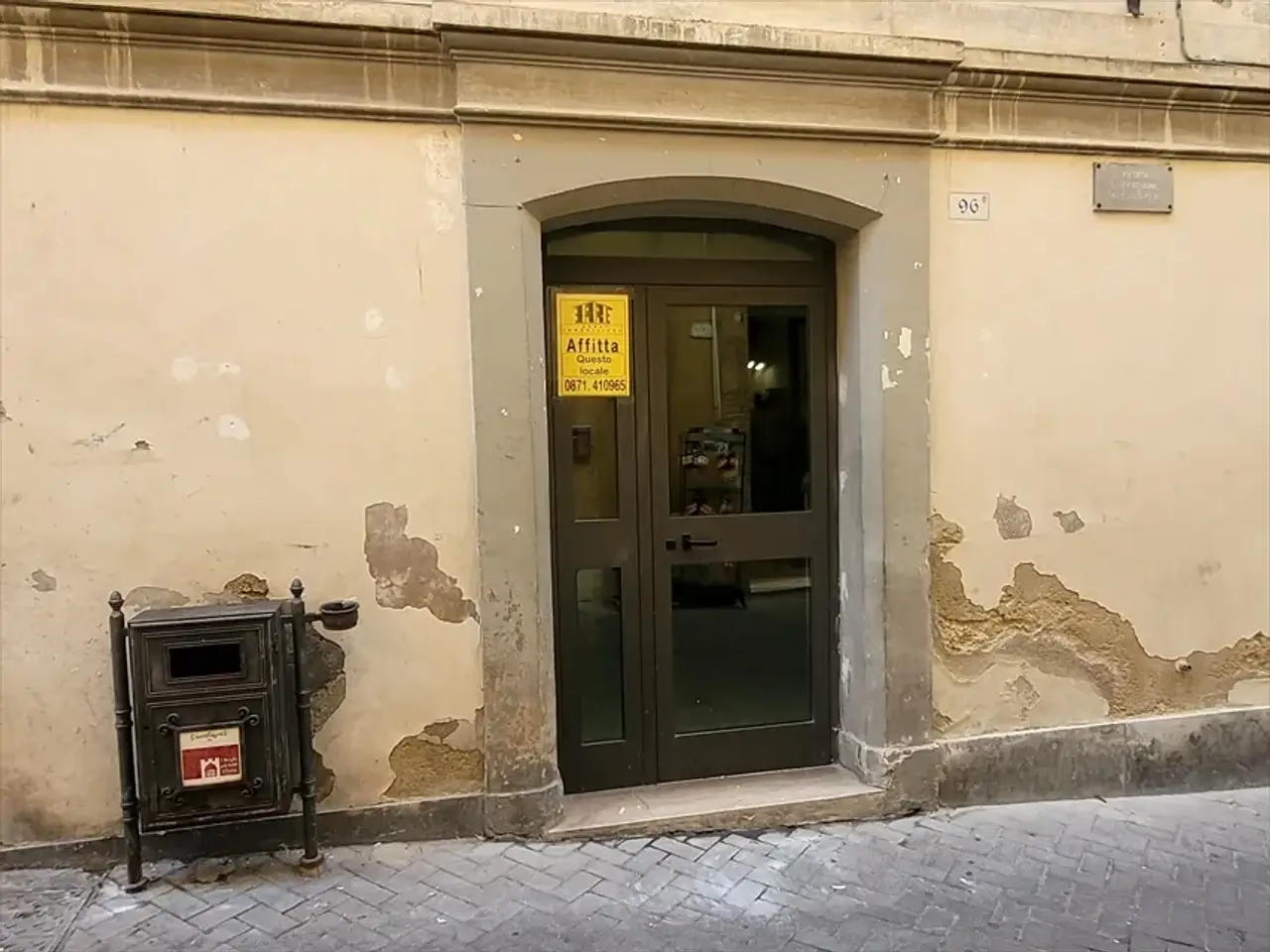 Locale commerciale in Via Roma 96, Guardiagrele, {3} - Foto 1