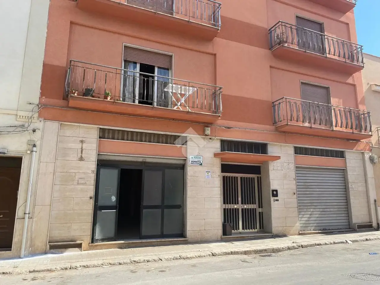 Magazzino in Via Monte S. Giuliano 75, Trapani, {3} - Foto 2