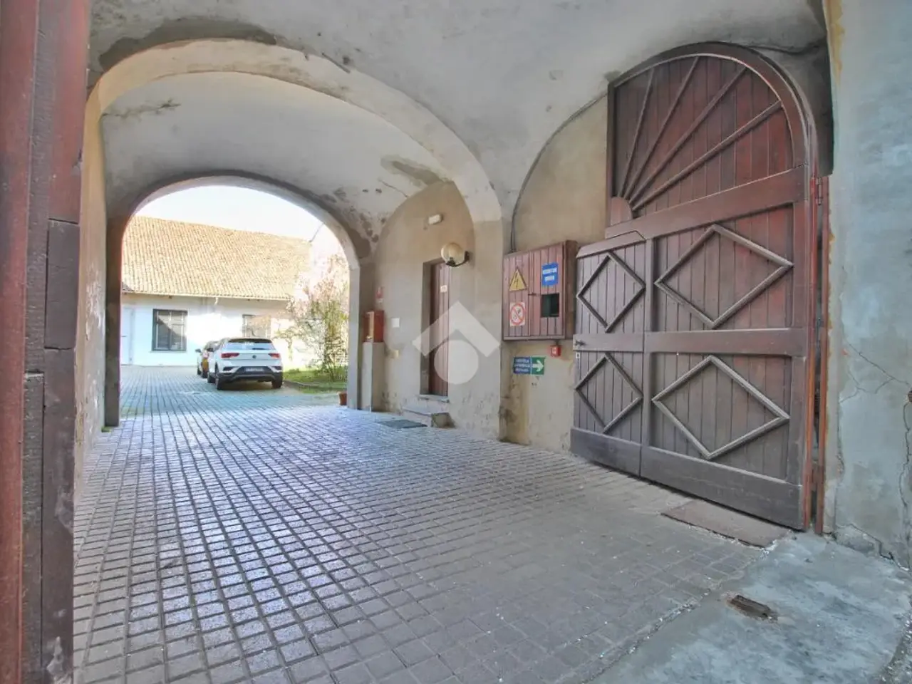 Palazzina commerciale in Via G. a. Irico 9, Trino, {3} - Foto 2