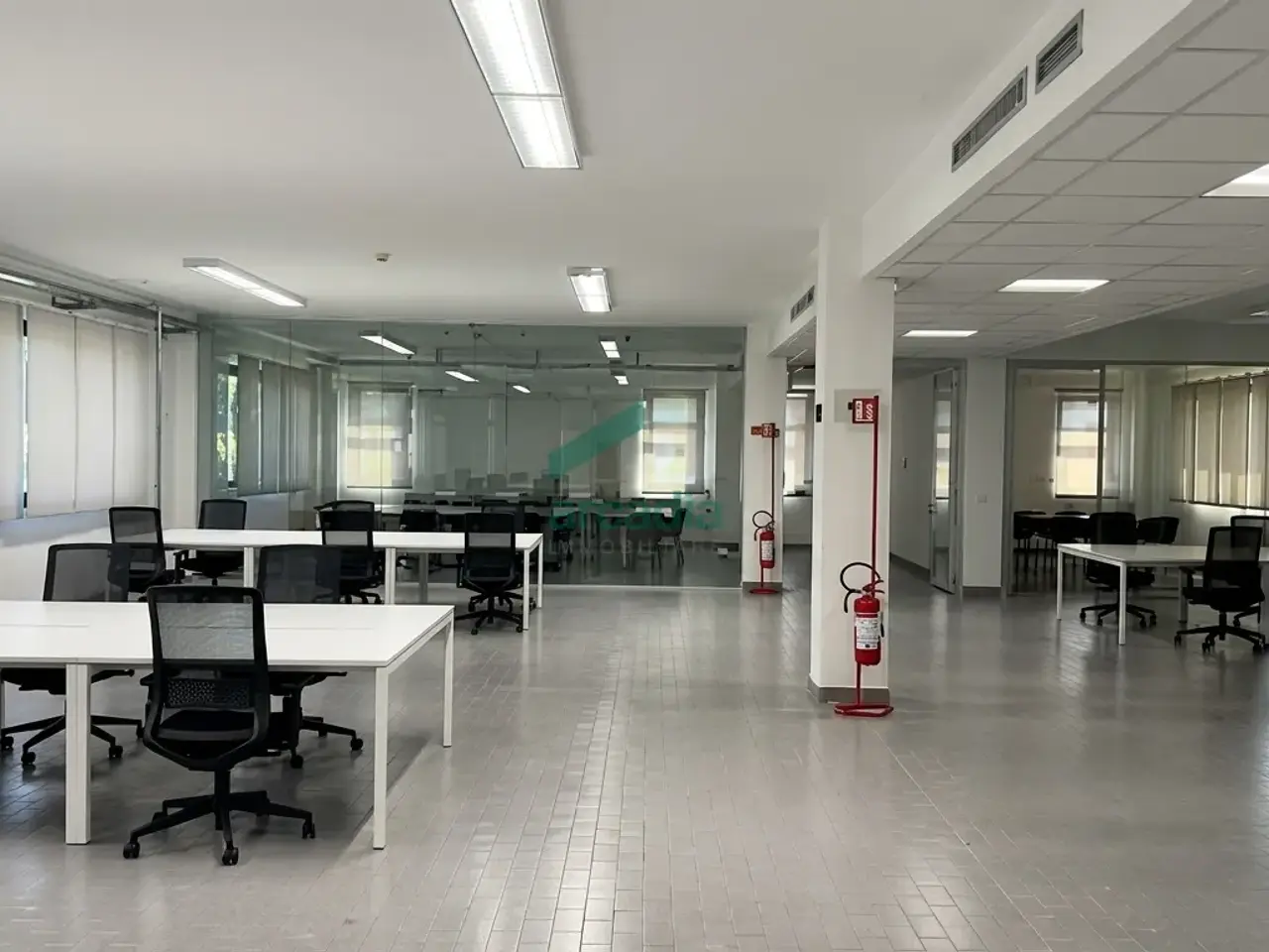 Ufficio in Via Saverio Milella 2/Bis, Bari, {3} - Foto 1