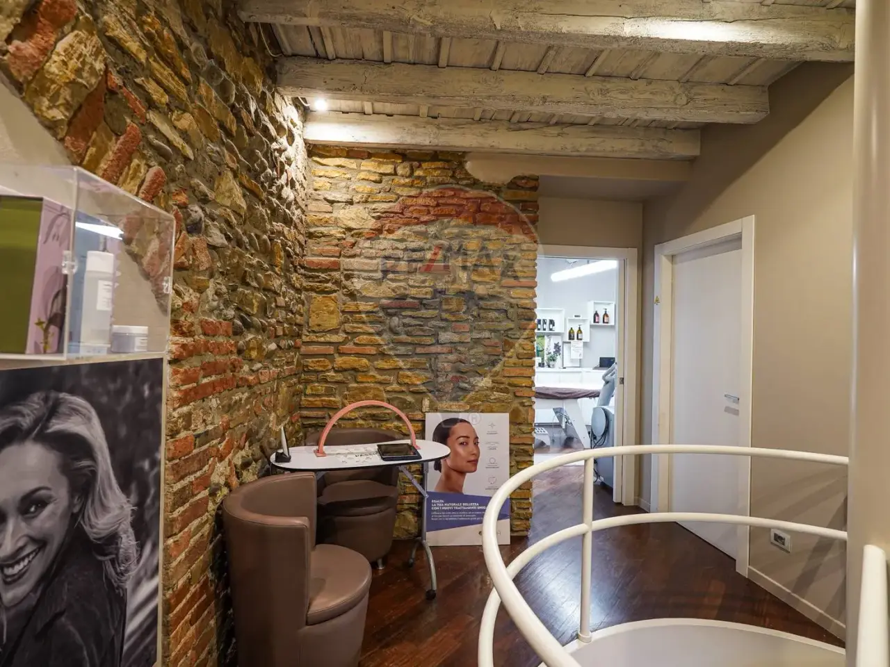 Esercizio commerciale in Via Borgo Palazzo 77, Bergamo, {3} - Foto 2