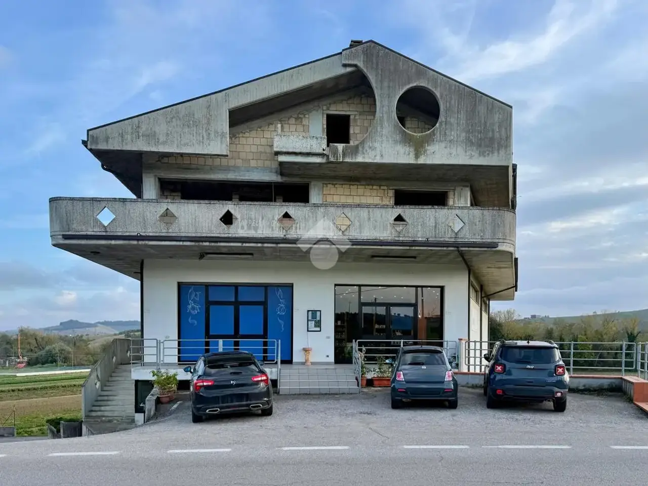 Palazzina commerciale in Via Fonte a Collina 434, Campli, {3} - Foto 1