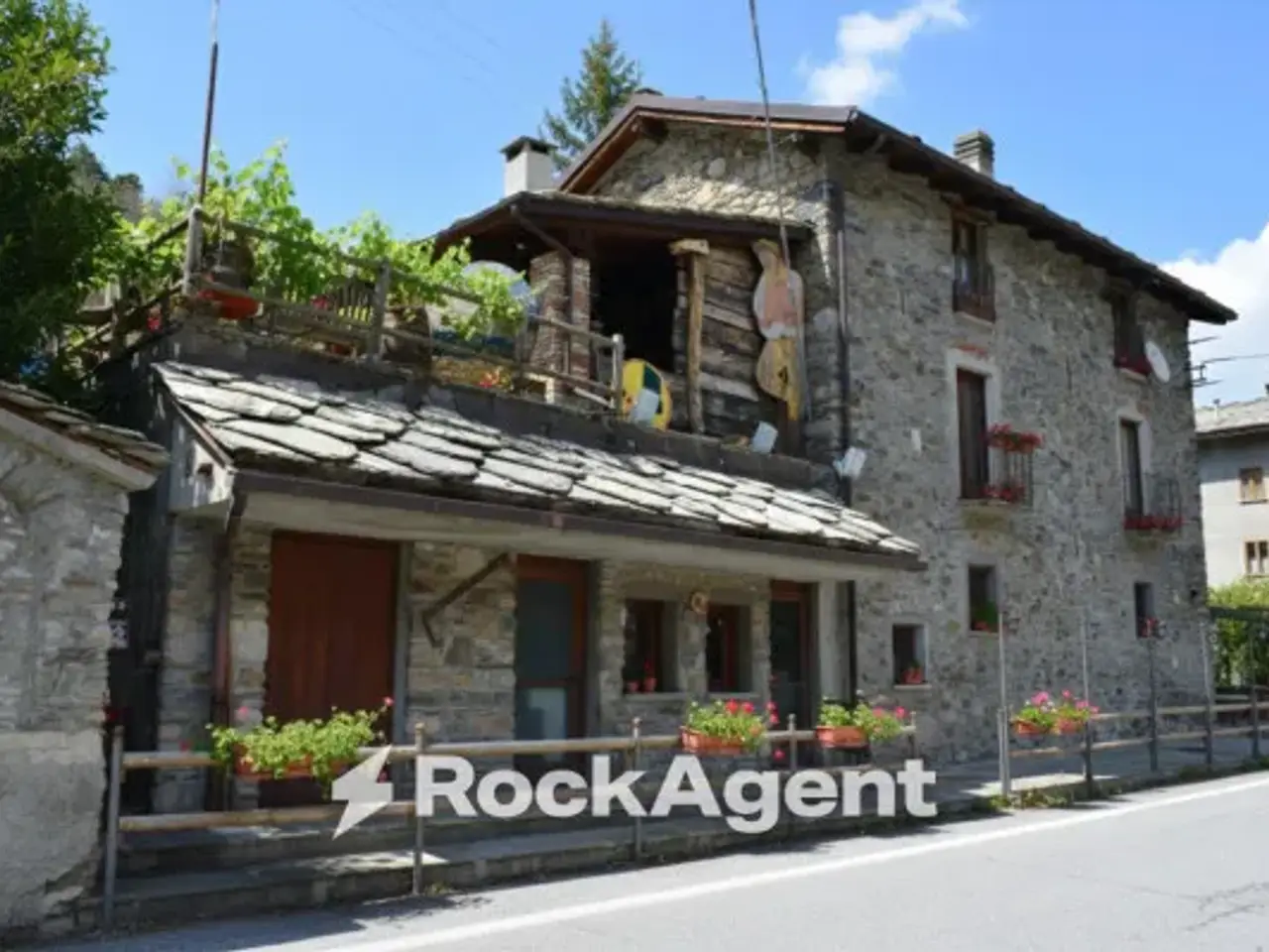 Ristorante in Frazione Deveys 1, Salbertrand, {3} - Foto 1