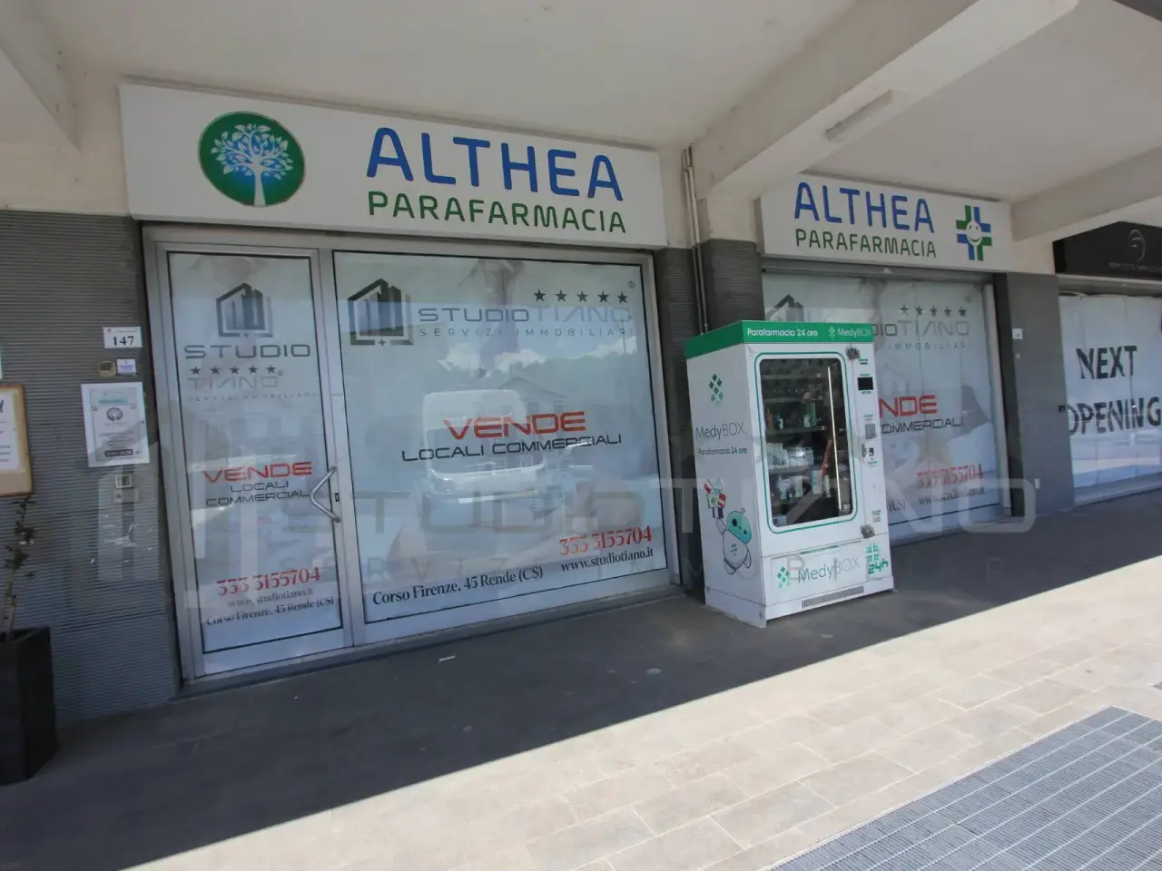 Negozio in Via Giorgio De Chirico 137, Rende, {3} - Foto 2