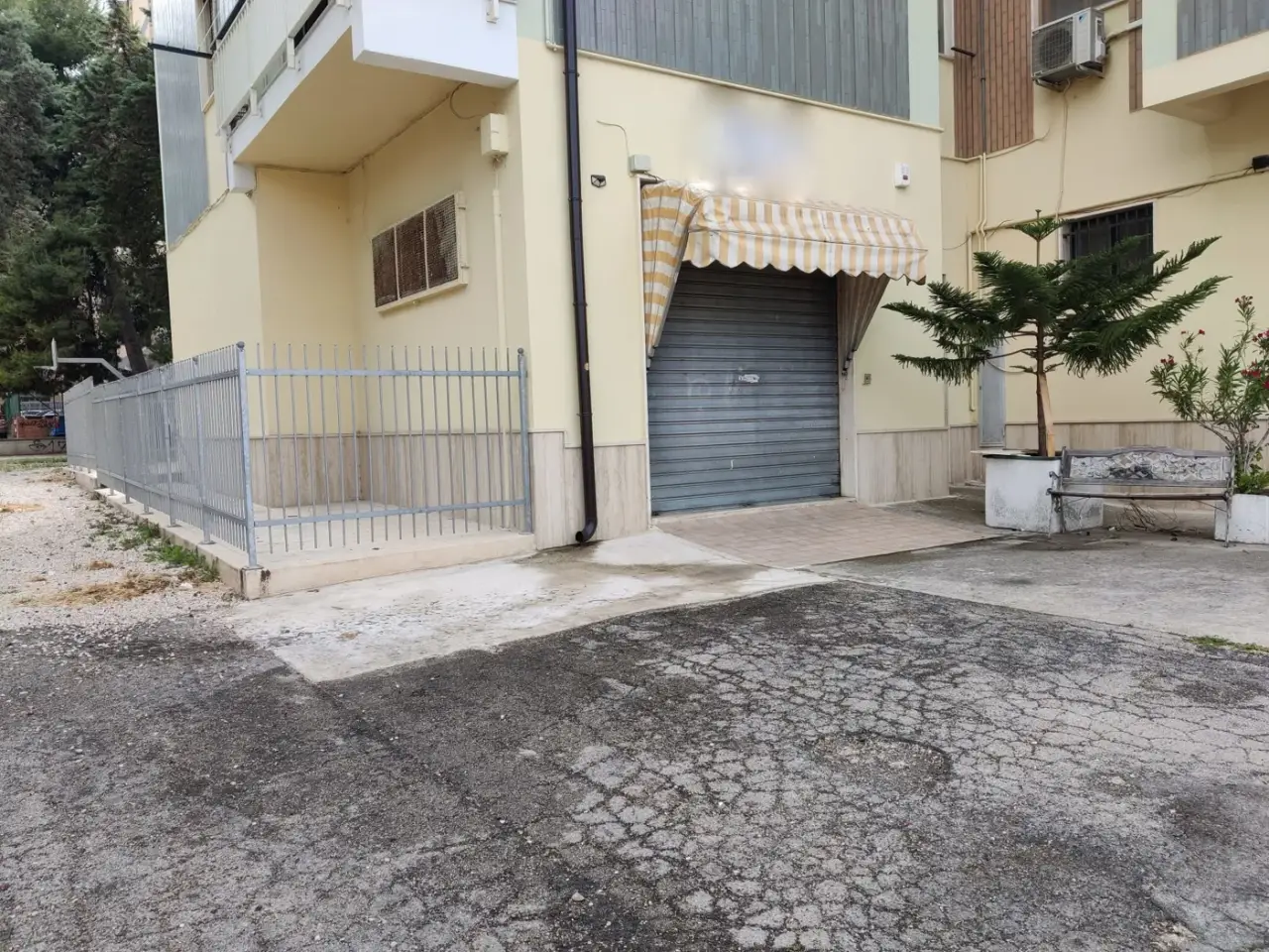 Negozio in Via Inghilterra, Termoli, {3} - Foto 1