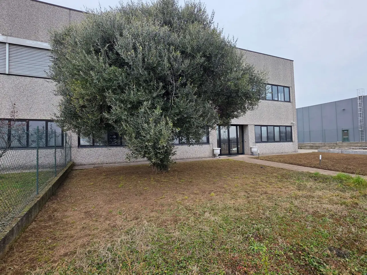 Capannone in Via Mazzini  100 , Cirimido, {3} - Foto 2