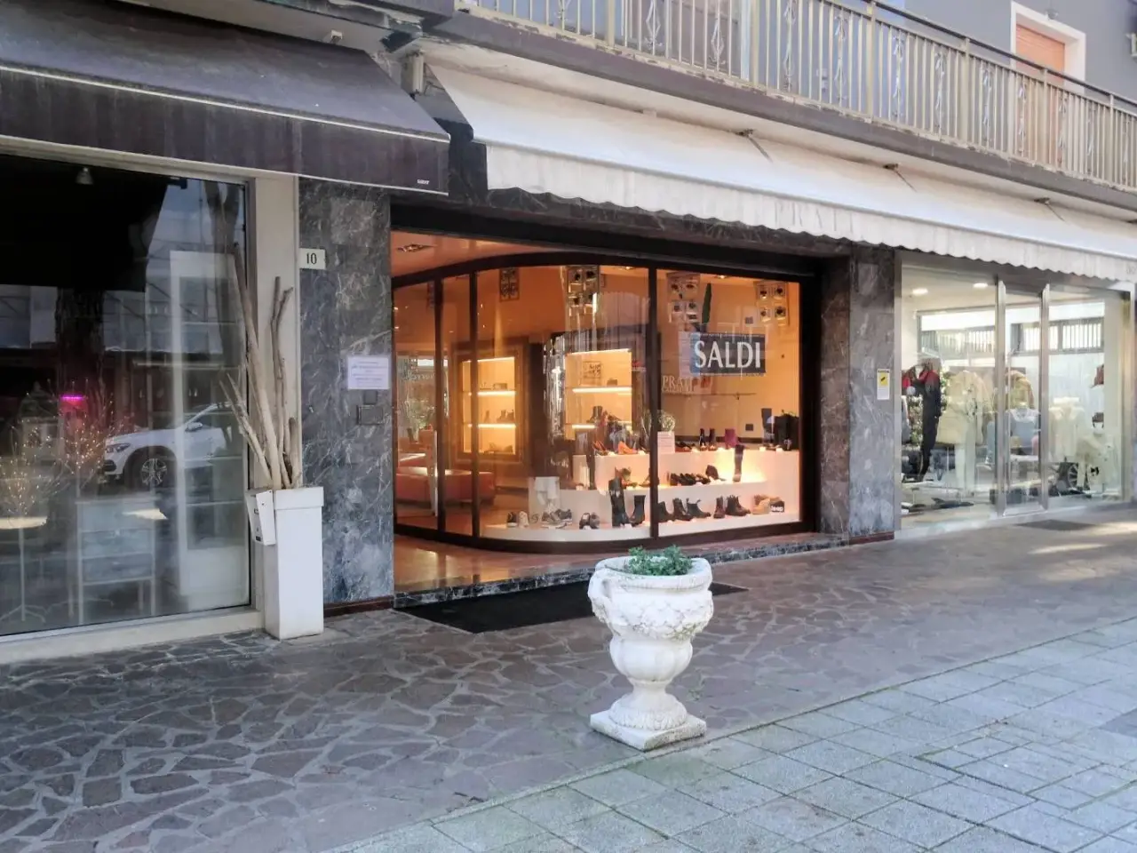 Negozio in Viale Antonio Gramsci, Cervia, {3} - Foto 1