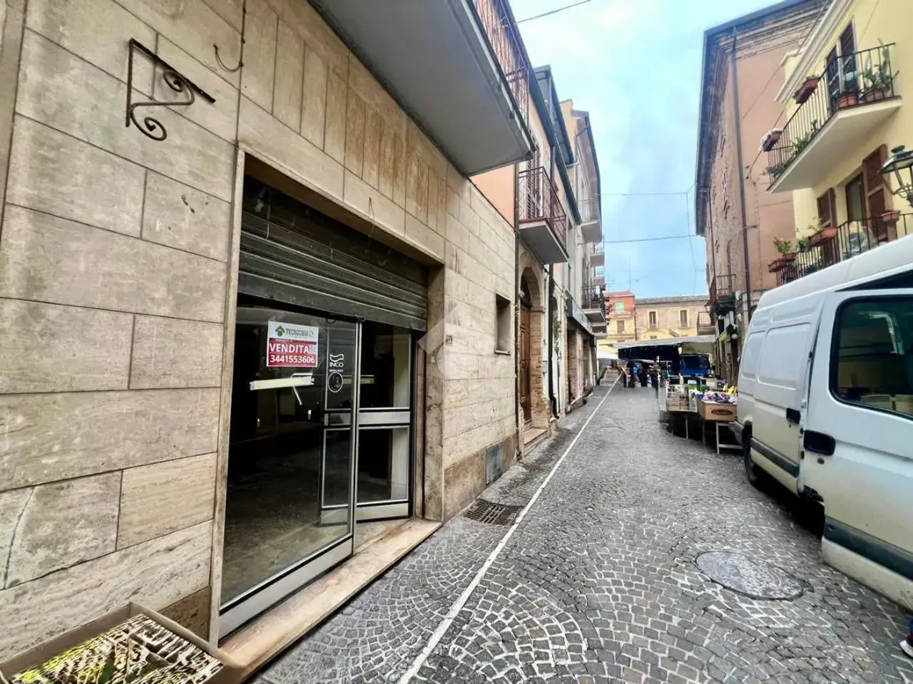 Negozio in Via Guglielmo Marconi 13, Notaresco, {3} - Foto 2
