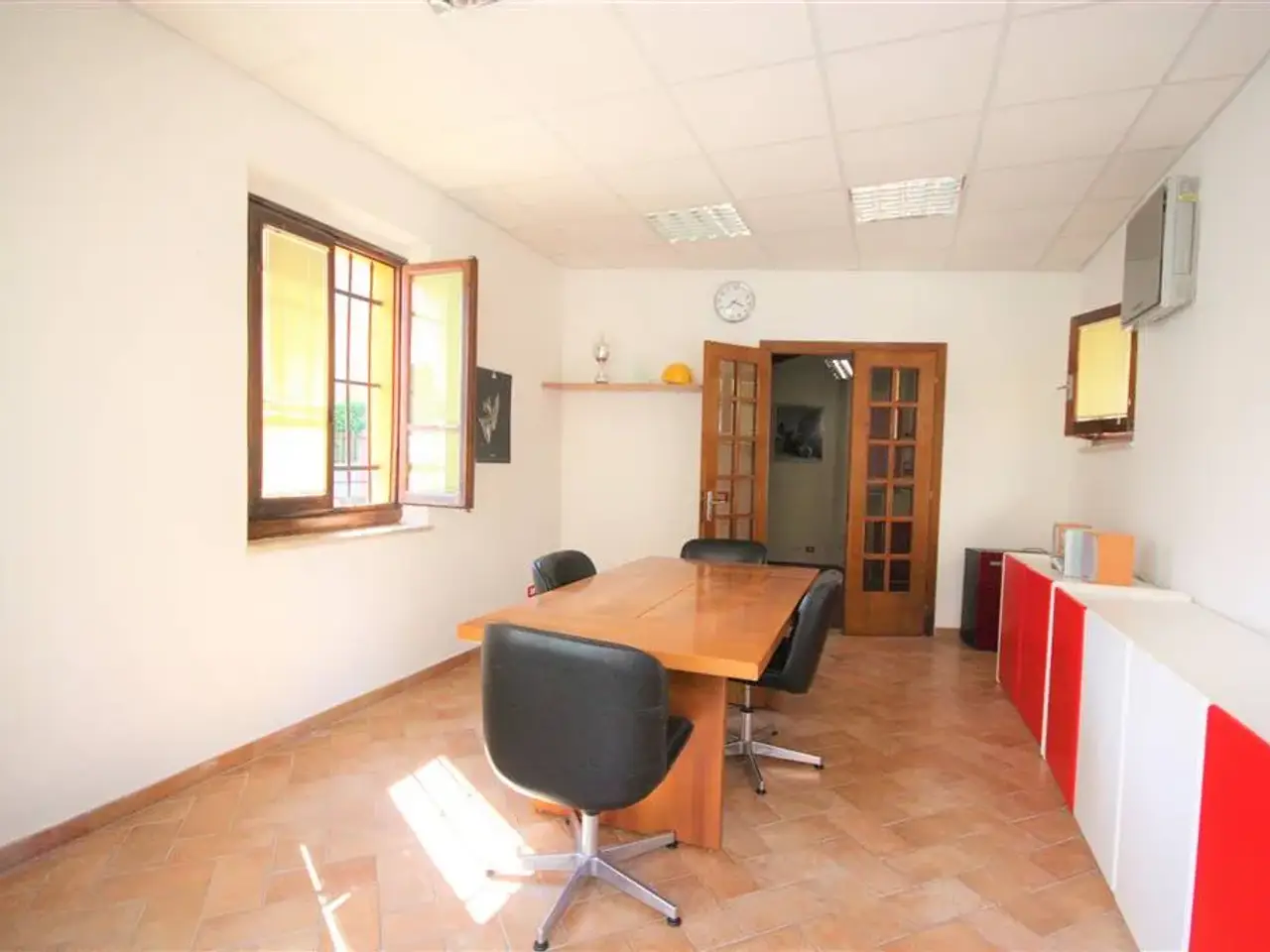 Ufficio in  Poggibonsi, Poggibonsi, {3} - Foto 1
