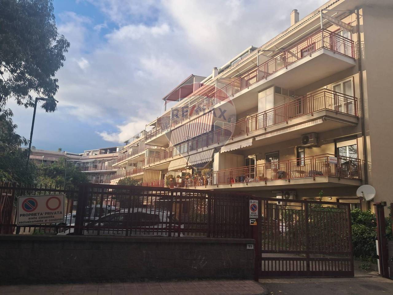 casa indipendente in vendita a Santa Teresa di Riva