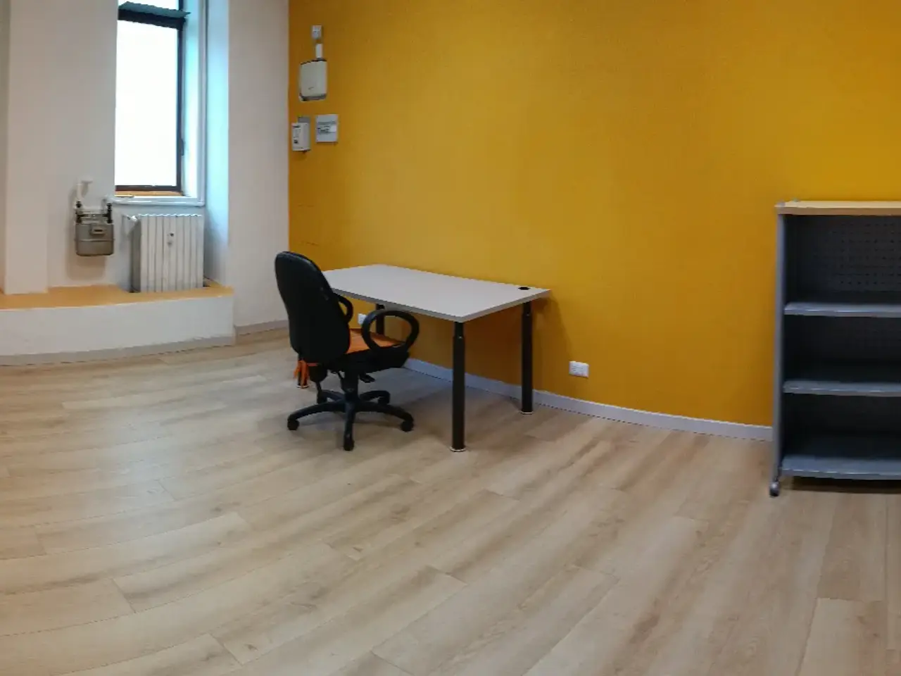 Laboratorio in Via Policarpo Petrocchi, Cusano Milanino, {3} - Foto 1