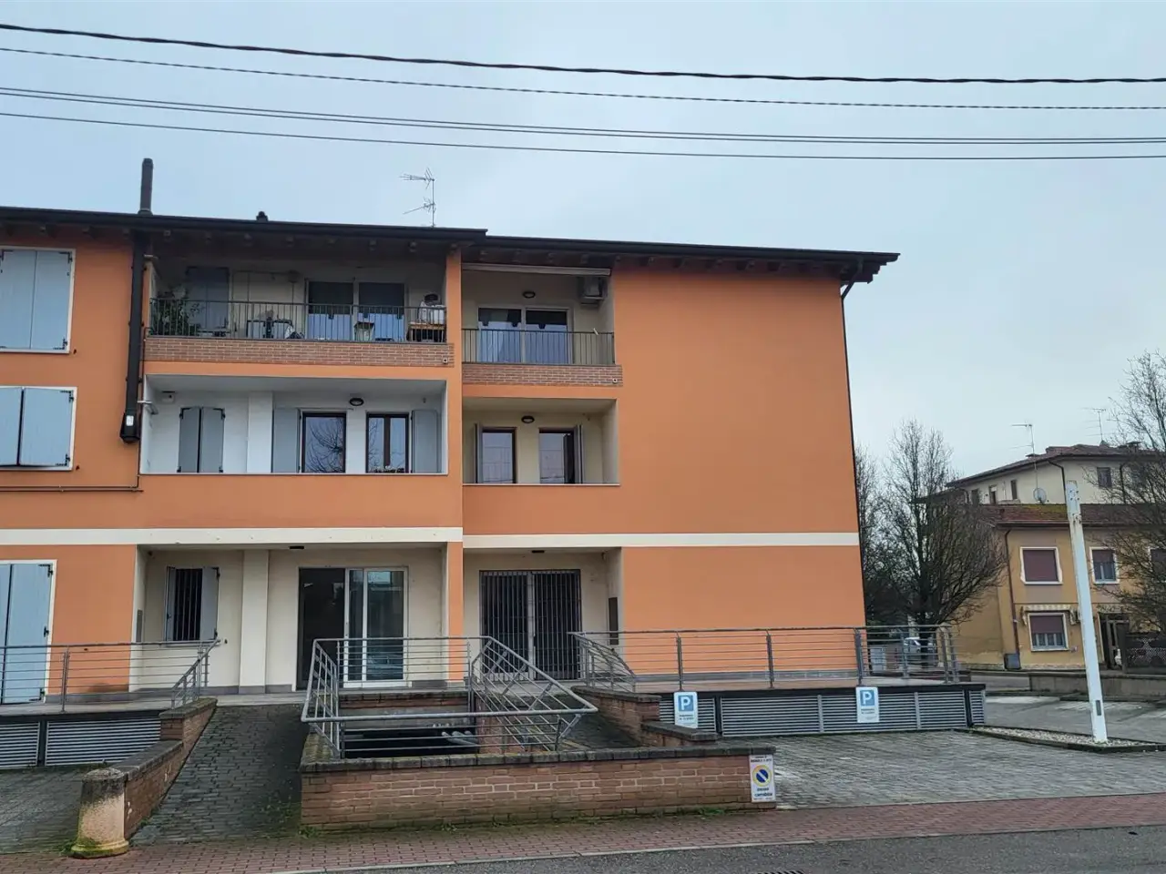 Negozio in , Bagnolo San Vito, {3} - Foto 1