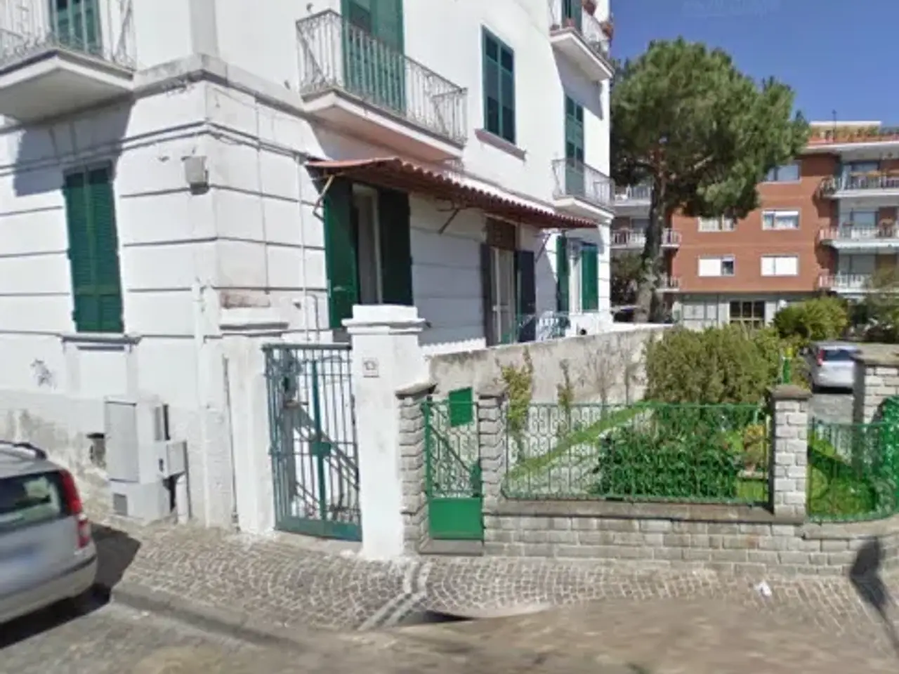 Magazzino in Via Posillipo 102, Napoli, {3} - Foto 1