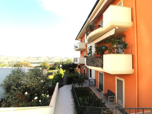 4-room flat in {3}, Appartamento Castel di Lama 29 - Photo 1