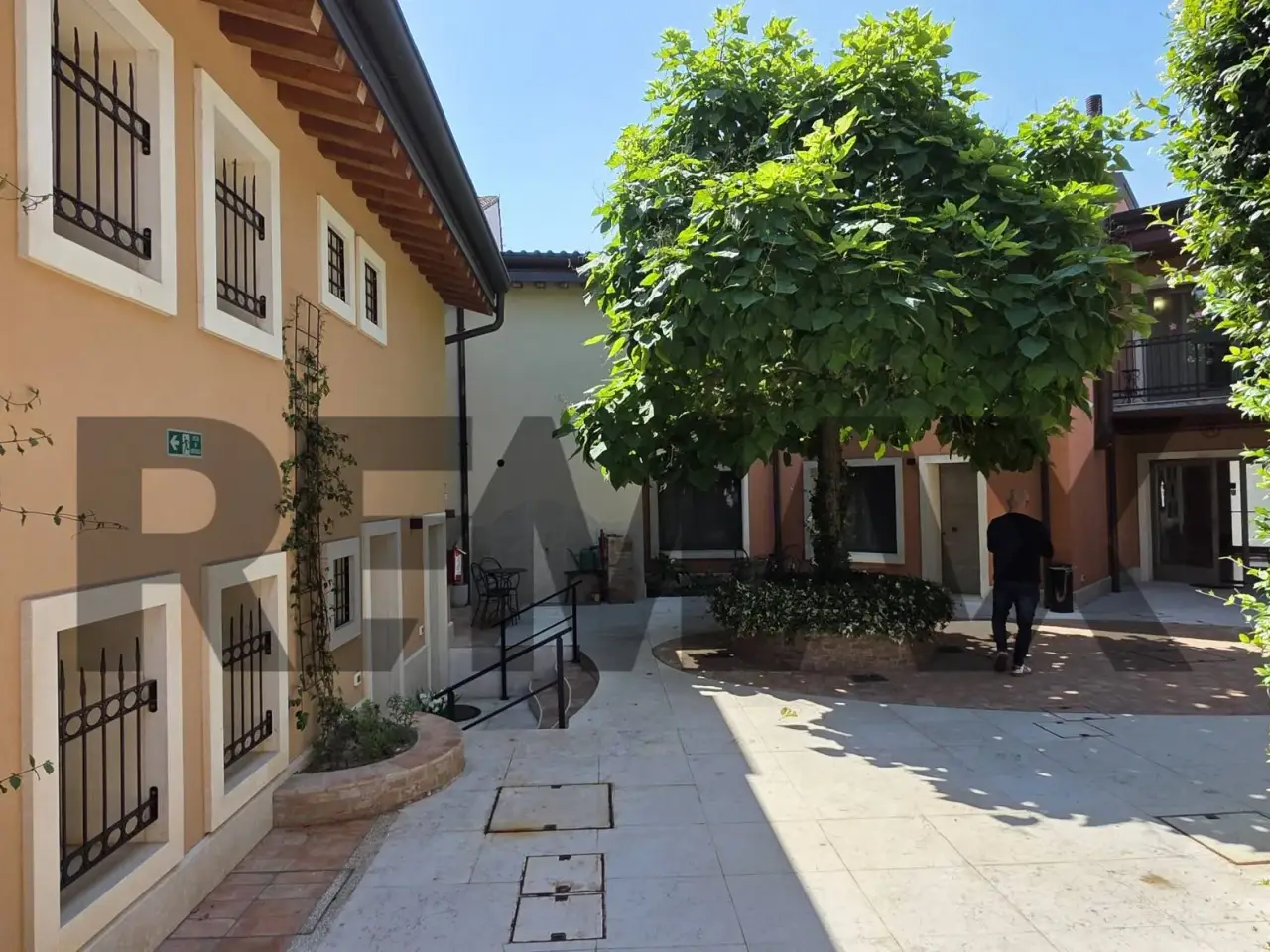 Albergo in Via Vittorio Veneto 6, Roverchiara, {3} - Foto 2
