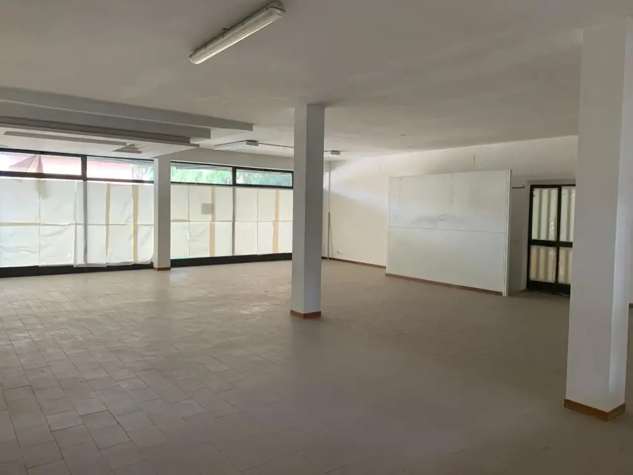 Esercizio commerciale in , Torrita Di Siena, {3} - Foto 2