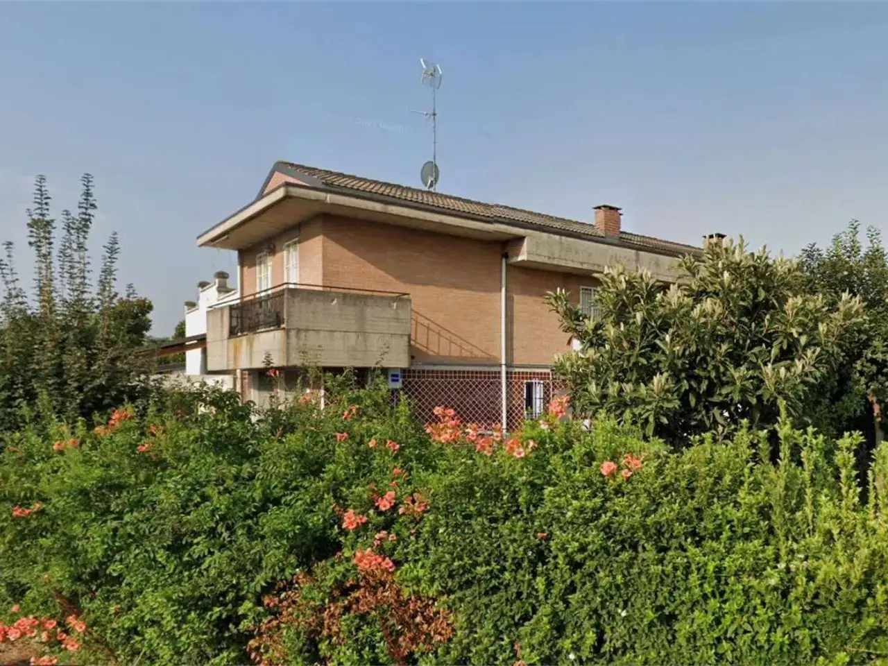 Palazzina commerciale in Via Maria Regina Pedena Sud S.N.C., Modena, {3} - Foto 1