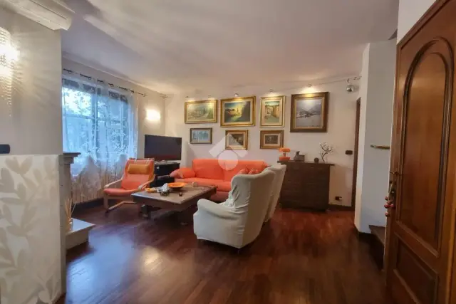 Villa in Via Monte Cervino 1, Gassino Torinese - Foto 1