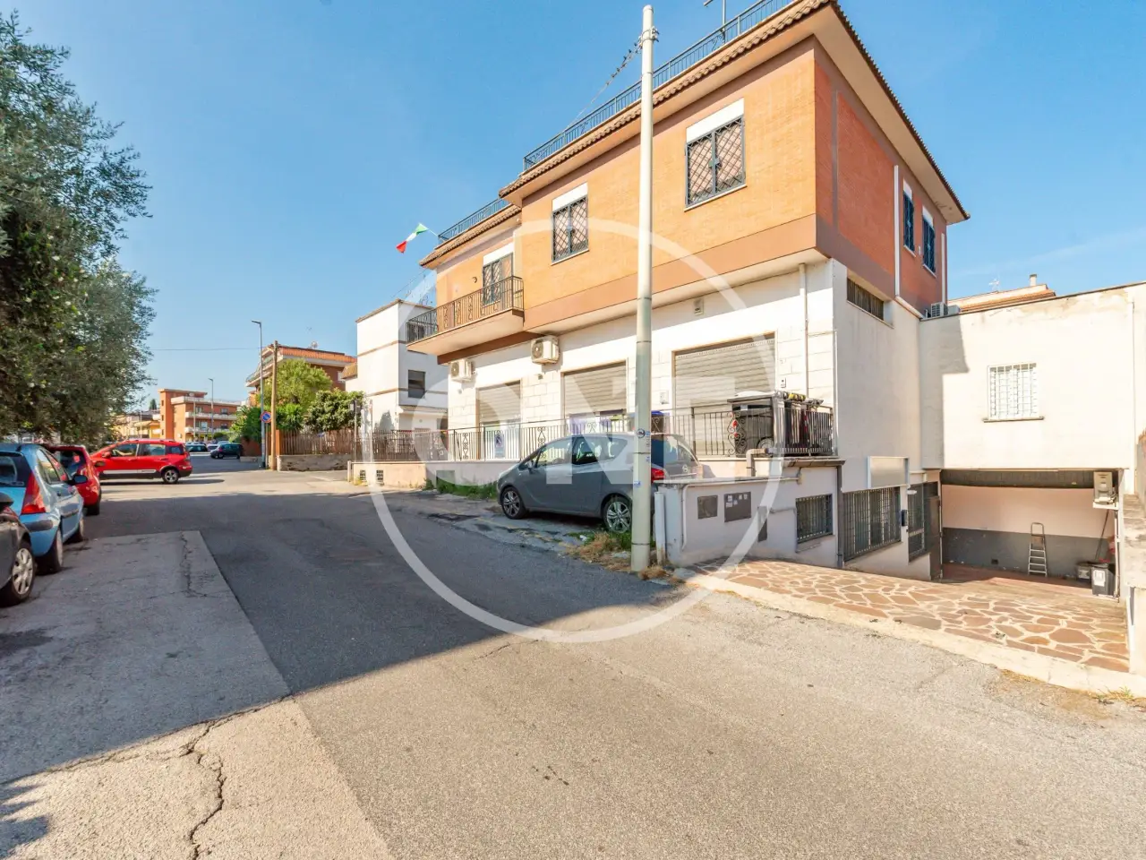Azienda in Via Letoianni, 33 33, Roma, {3} - Foto 1