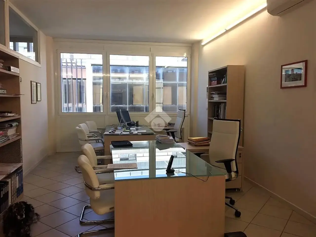 Ufficio in Via Giacinto Andrea Longhin 83, Padova, {3} - Foto 1
