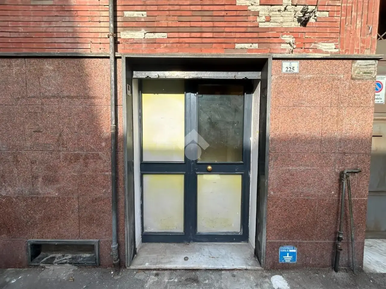 Negozio in Via Giovanni Amendola 225, Afragola, {3} - Foto 2