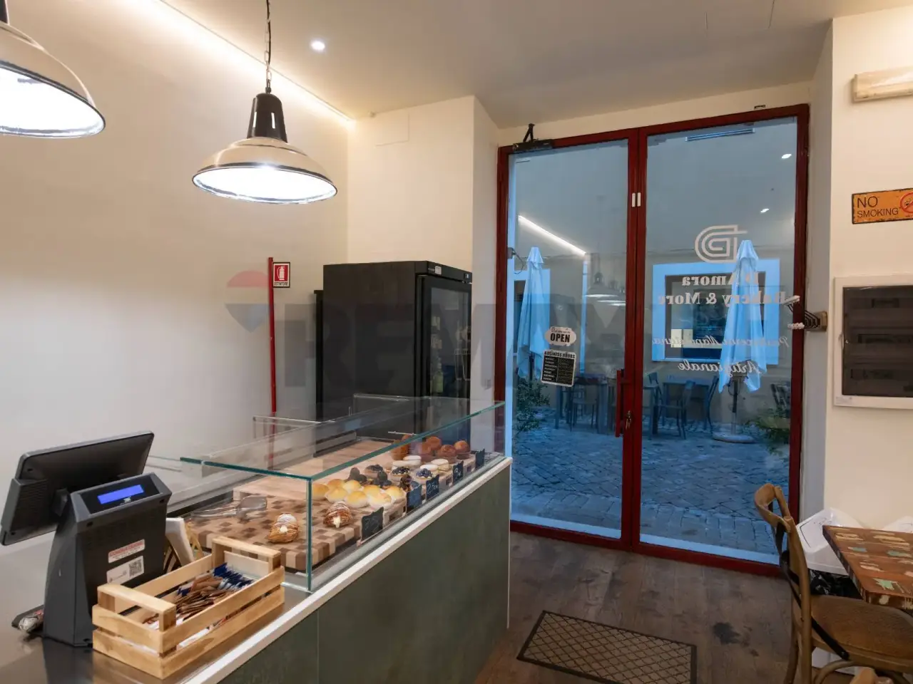 Esercizio commerciale in Via Cavour 42, Senigallia, {3} - Foto 2