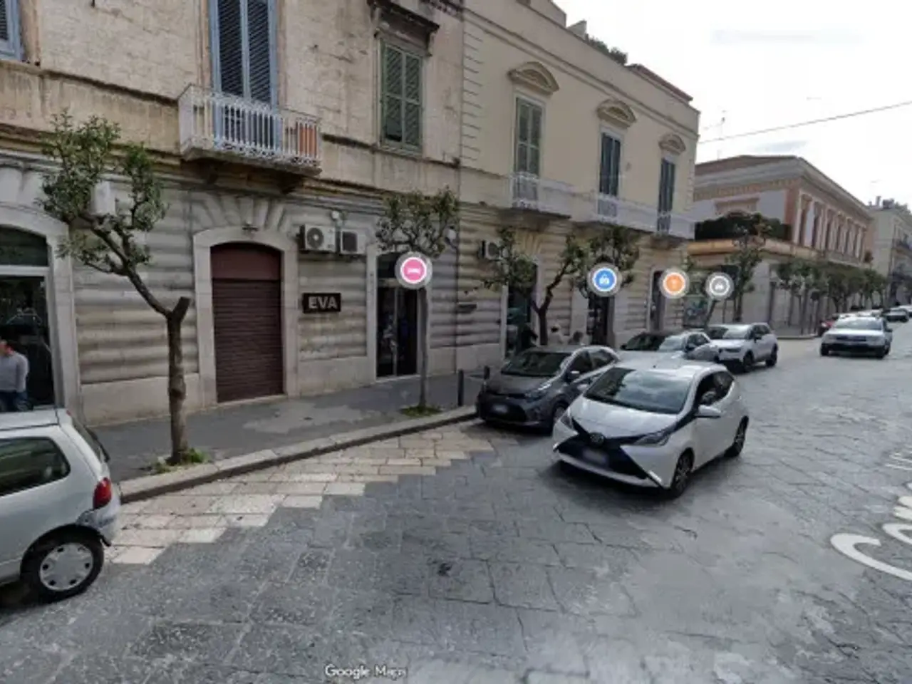 Negozio in Corso Vittorio Emanuele II, Trani, {3} - Foto 1
