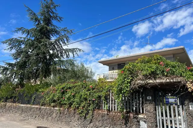 Villa in Via Vitaliano Brancati 18, Mascalucia - Foto 1