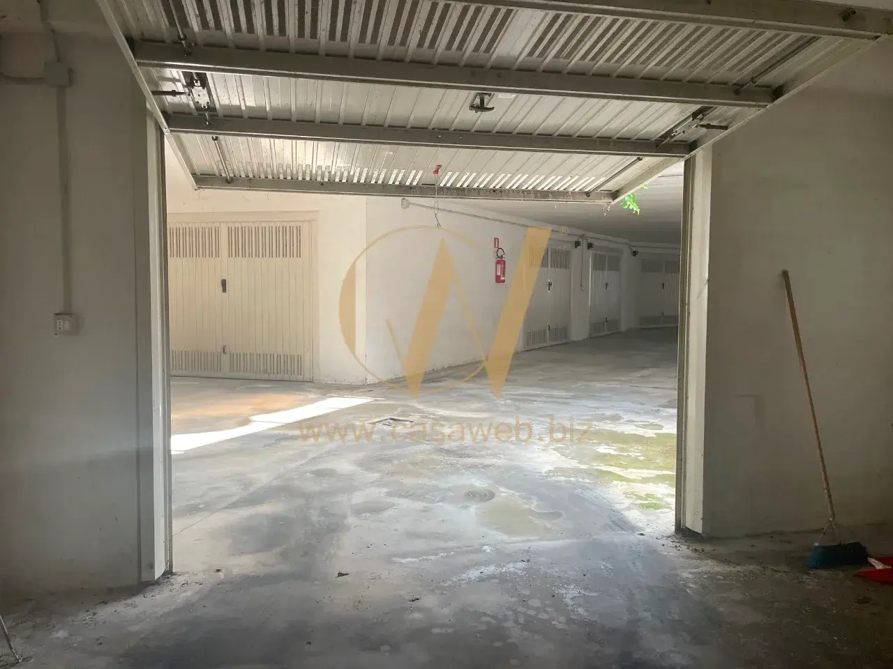 Garage in Viale Trieste, Casagiove, {3} - Foto 1