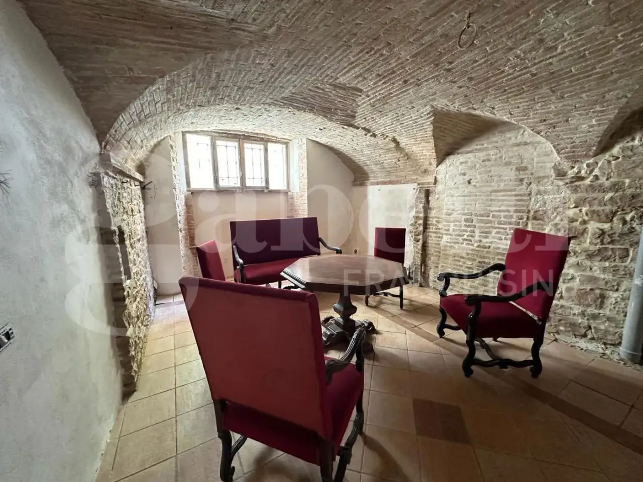Magazzino in Via del Giglio  35, Foligno, {3} - Foto 1