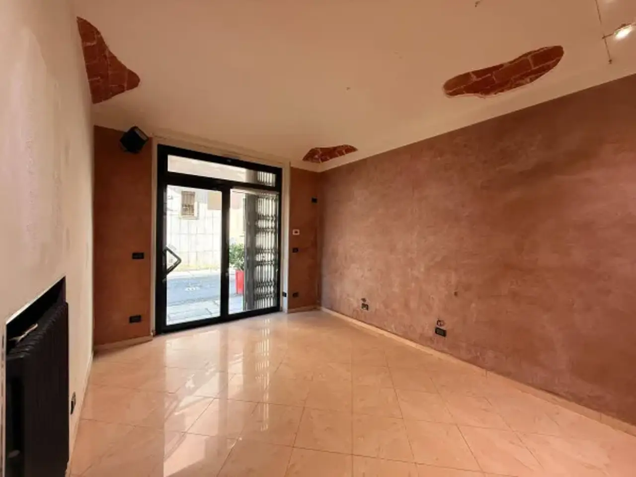 Negozio in , Alessandria, {3} - Foto 1