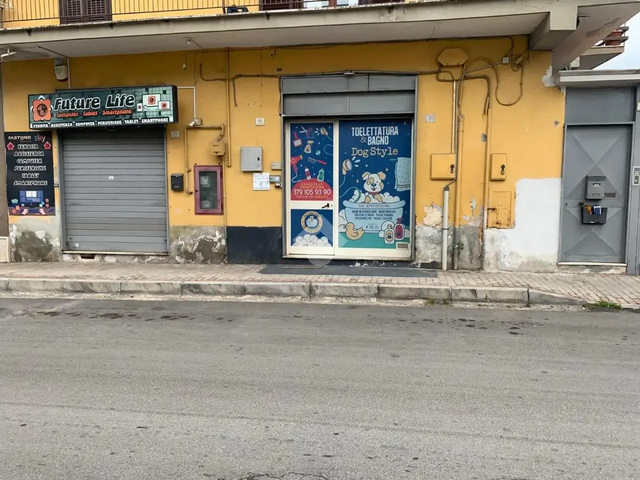 Negozio in Via Francesco Marchesiello 61, Caserta, {3} - Foto 1