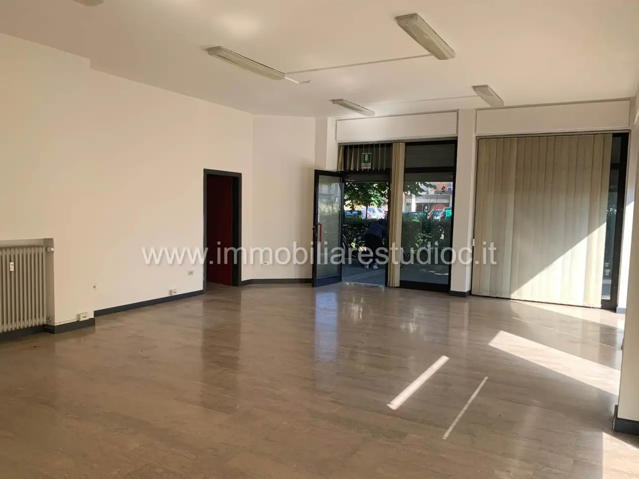Negozio in Corso del Popolo, Venezia, {3} - Foto 1