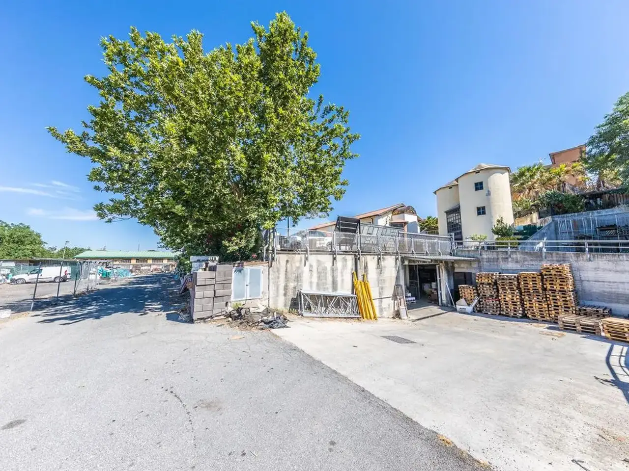 Magazzino in Via Massa di San Giuliano 270, Roma, {3} - Foto 1
