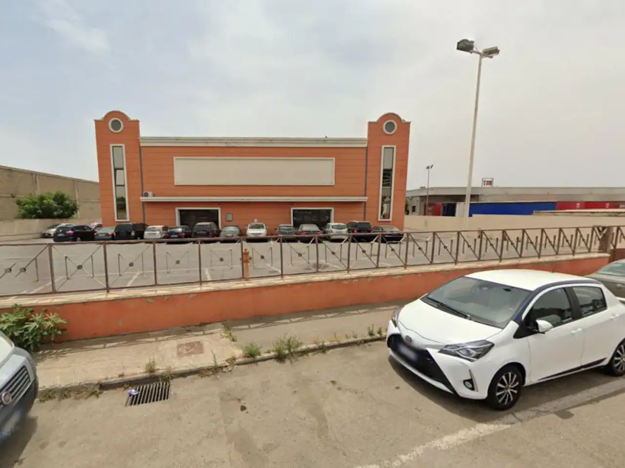 Centro commerciale in Via della Tecnica, N. 12, Elmas, {3} - Foto 1