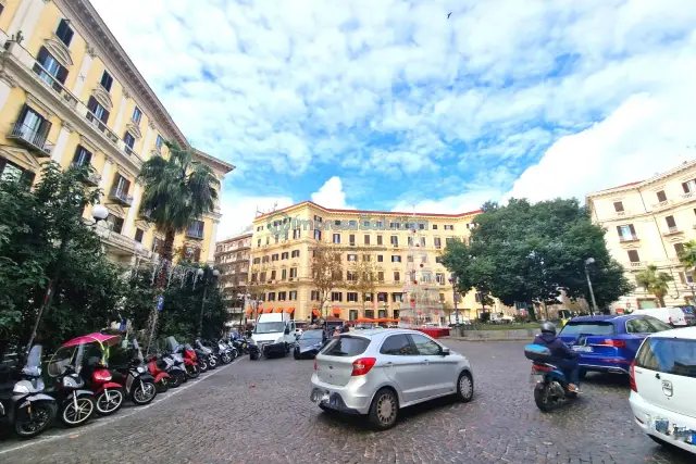 Geschäft in Via Bernini, Napoli - Foto 1