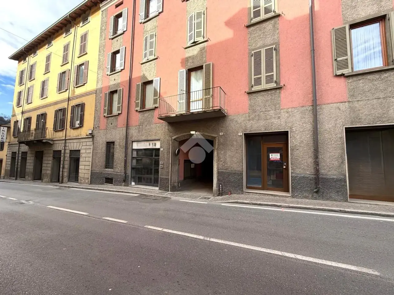 Negozio in Via Giuseppe Mazzini 74, Breno, {3} - Foto 1