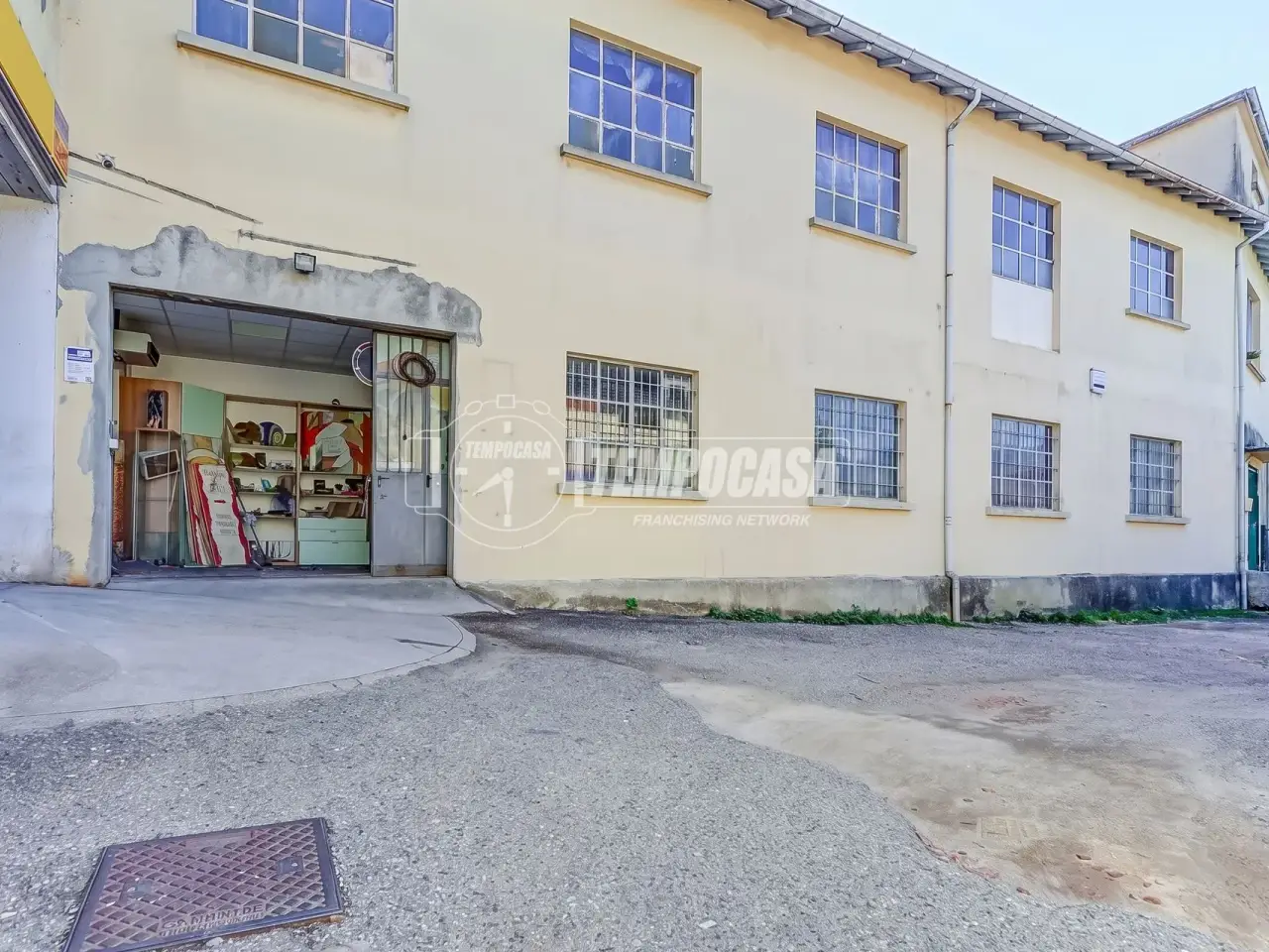 Magazzino in Via Asmara 16/a, Luino, {3} - Foto 1